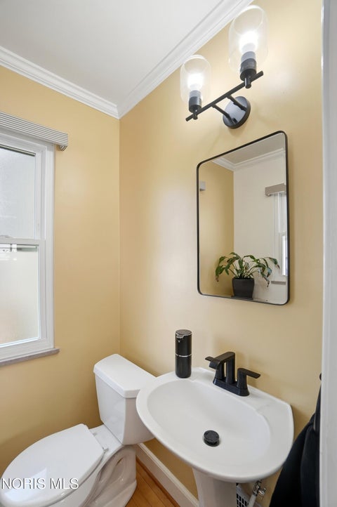 Tiny photo for 3836 Bowen Road, Toledo, OH 43613 (MLS # 10010427)