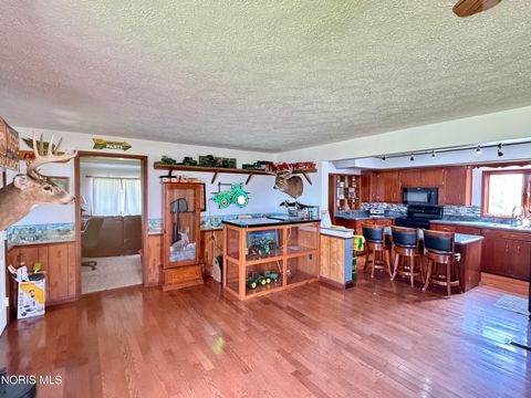 Tiny photo for 17916 County Road R Road, Alvordton, OH 43501 (MLS # 10006262)