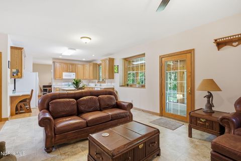 Tiny photo for 15940 Forest Lane, Findlay, OH 45840 (MLS # 10010245)