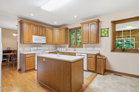 Tiny photo for 15940 Forest Lane, Findlay, OH 45840 (MLS # 10010245)