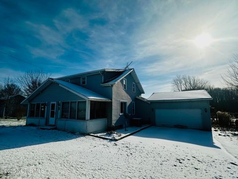 Tiny photo for 20711 Ohio 613, Fostoria, OH 44830 (MLS # 10002396)