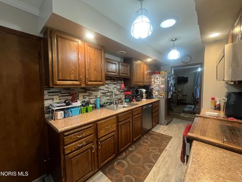 Tiny photo for 207 Illinois Drive, Bryan, OH 43506 (MLS # 10010870)
