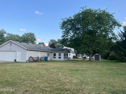 Tiny photo for 207 Illinois Drive, Bryan, OH 43506 (MLS # 10010870)