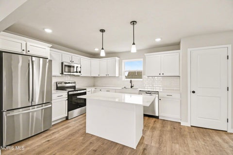 Tiny photo for 1083 Lakeside Lane, Oregon, OH 43616 (MLS # 10012655)