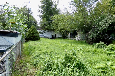 Tiny photo for 238 E Weber Street, Toledo, OH 43608 (MLS # 10012559)