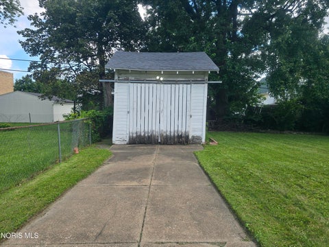 Tiny photo for 3820 Berkeley Drive, Toledo, OH 43612 (MLS # 10012447)