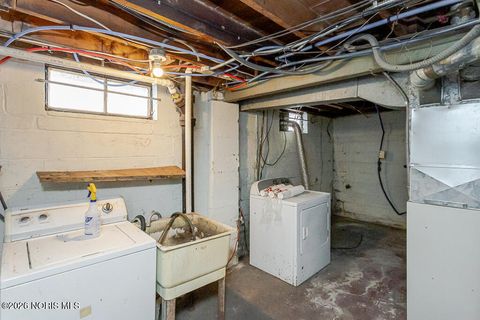 Tiny photo for 1742 Wyndhurst Road, Toledo, OH 43607 (MLS # 10002631)