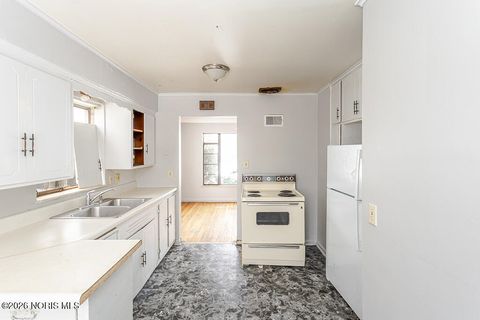 Tiny photo for 1742 Wyndhurst Road, Toledo, OH 43607 (MLS # 10002631)