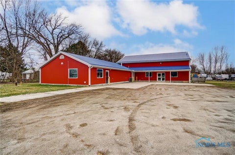 Photo for 20660 W Bowling Green Road