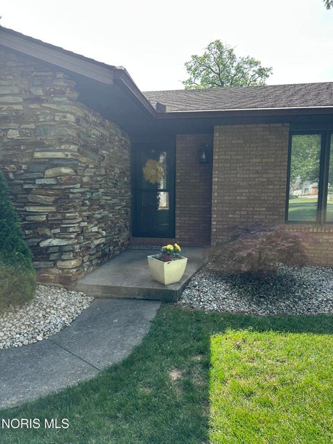 Tiny photo for 250 Chestnut Drive, Ottawa, OH 45875 (MLS # 10010900)