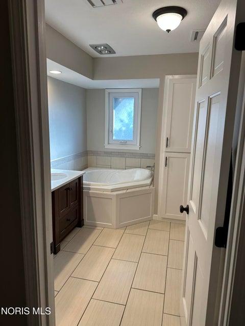 Tiny photo for 250 Chestnut Drive, Ottawa, OH 45875 (MLS # 10010900)
