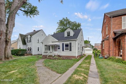 Tiny photo for 3747 Rushland Avenue, Toledo, OH 43613 (MLS # 10010894)
