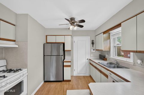 Tiny photo for 3747 Rushland Avenue, Toledo, OH 43613 (MLS # 10010894)