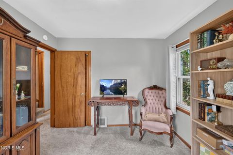 Tiny photo for 3747 Rushland Avenue, Toledo, OH 43613 (MLS # 10010894)