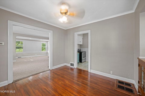 Tiny photo for 1600 Colton Street, Toledo, OH 43609 (MLS # 10013441)