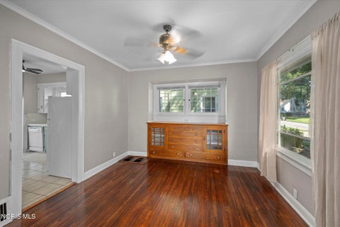Tiny photo for 1600 Colton Street, Toledo, OH 43609 (MLS # 10013441)