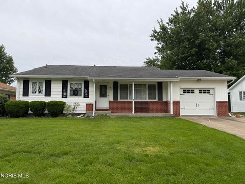 Photo of 815 Kenilworth Avenue, Napoleon, OH 43545 (MLS # 10008291)