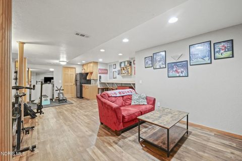 Tiny photo for 575 Rutledge Court, Perrysburg, OH 43551 (MLS # 10005010)