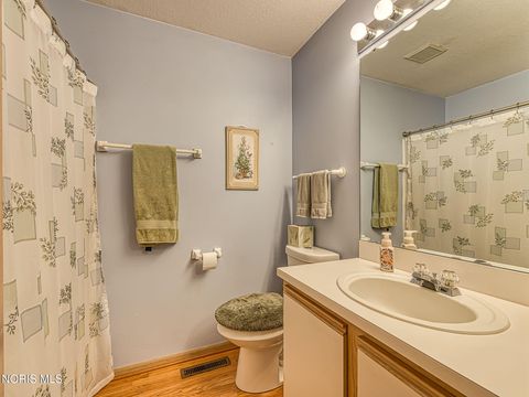 Tiny photo for 103 Turnbury Lane, Perrysburg, OH 43551 (MLS # 10008326)