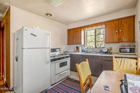 Tiny photo for 2737 109th Street, Toledo, OH 43611 (MLS # 10010111)