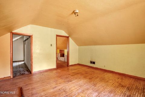 Tiny photo for 2737 109th Street, Toledo, OH 43611 (MLS # 10010111)
