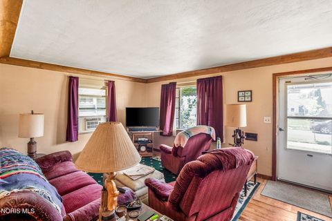 Tiny photo for 2737 109th Street, Toledo, OH 43611 (MLS # 10010111)