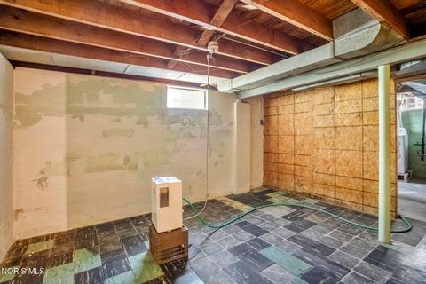 Tiny photo for 2737 109th Street, Toledo, OH 43611 (MLS # 10010111)