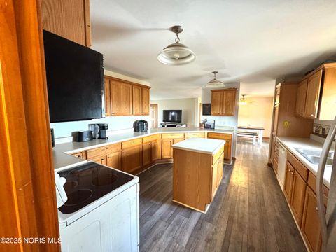 Tiny photo for 1381 County Road 5, Deshler, OH 43516 (MLS # 10002950)