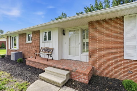 Tiny photo for 1031 6th Street, Findlay, OH 45840 (MLS # 10007417)