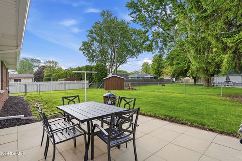 Tiny photo for 1031 6th Street, Findlay, OH 45840 (MLS # 10007417)