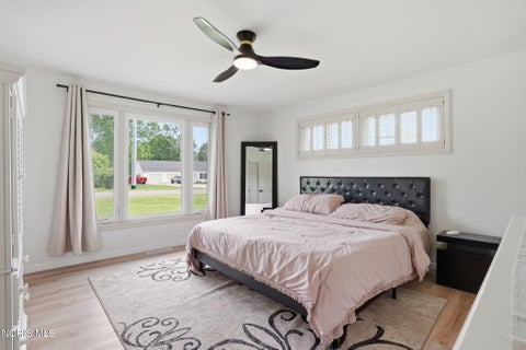 Tiny photo for 1031 6th Street, Findlay, OH 45840 (MLS # 10007417)