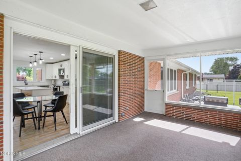 Tiny photo for 1031 6th Street, Findlay, OH 45840 (MLS # 10007417)