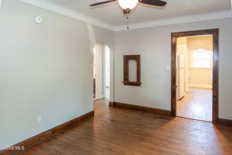 Tiny photo for 621 S Westwood Avenue, Toledo, OH 43609 (MLS # 10008237)