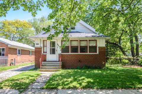 Photo of 621 S Westwood Avenue, Toledo, OH 43609 (MLS # 10008237)