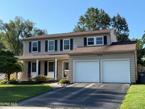 Photo of 642 Stacey Lane, Maumee, OH 43537 (MLS # 10011415)
