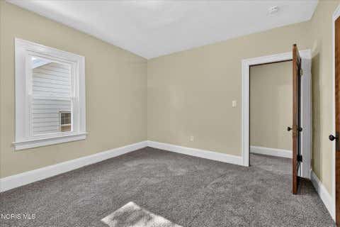 Tiny photo for 4327 Overland Parkway, Toledo, OH 43612 (MLS # 10010336)