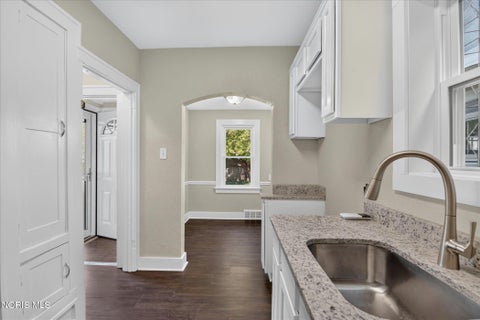 Tiny photo for 4327 Overland Parkway, Toledo, OH 43612 (MLS # 10010336)