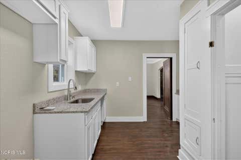 Tiny photo for 4327 Overland Parkway, Toledo, OH 43612 (MLS # 10010336)