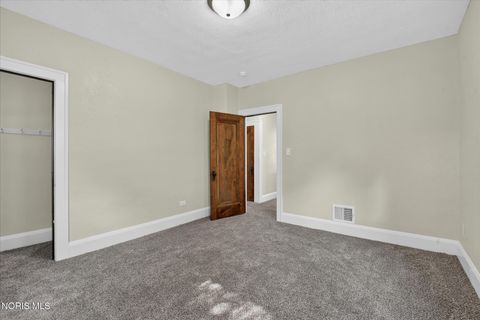 Tiny photo for 4327 Overland Parkway, Toledo, OH 43612 (MLS # 10010336)
