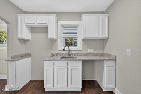 Tiny photo for 4327 Overland Parkway, Toledo, OH 43612 (MLS # 10010336)