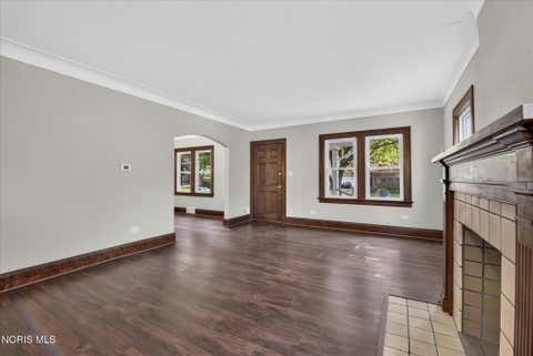Tiny photo for 4327 Overland Parkway, Toledo, OH 43612 (MLS # 10010336)