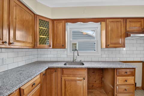 Tiny photo for 4327 Overland Parkway, Toledo, OH 43612 (MLS # 10010336)