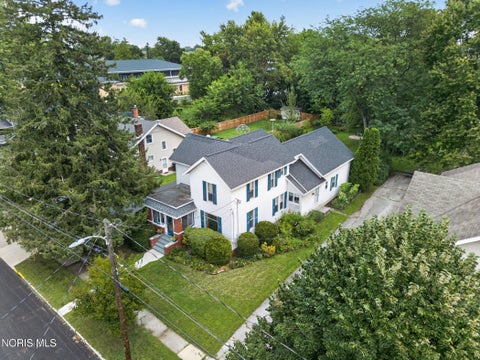 Tiny photo for 203 Buttonwood Avenue, Bowling Green, OH 43402 (MLS # 10013504)
