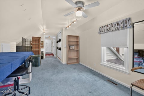 Tiny photo for 203 Buttonwood Avenue, Bowling Green, OH 43402 (MLS # 10013504)