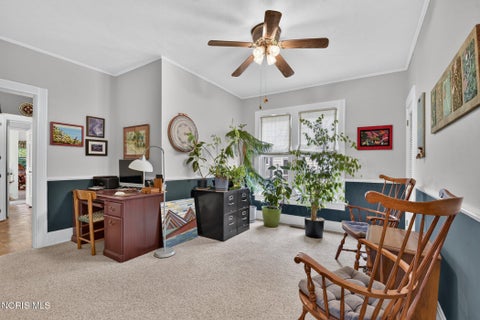 Tiny photo for 203 Buttonwood Avenue, Bowling Green, OH 43402 (MLS # 10013504)