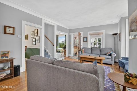 Tiny photo for 203 Buttonwood Avenue, Bowling Green, OH 43402 (MLS # 10013504)