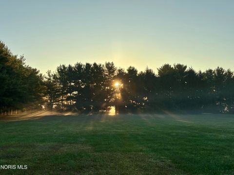 Tiny photo for 1610 Berkey Road, Swanton, OH 43558 (MLS # 10005462)