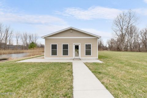 Tiny photo for 1610 Berkey Road, Swanton, OH 43558 (MLS # 10005462)