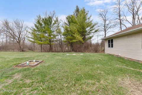Tiny photo for 1610 Berkey Road, Swanton, OH 43558 (MLS # 10005462)