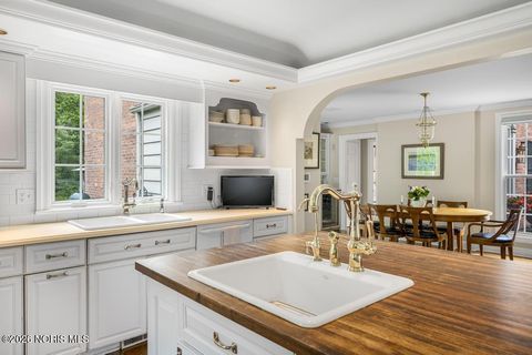 Tiny photo for 4309 Brookside Road, Ottawa Hills, OH 43615 (MLS # 10003919)